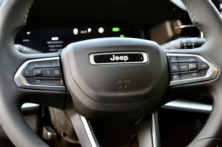 20220722-jeep-compass-21